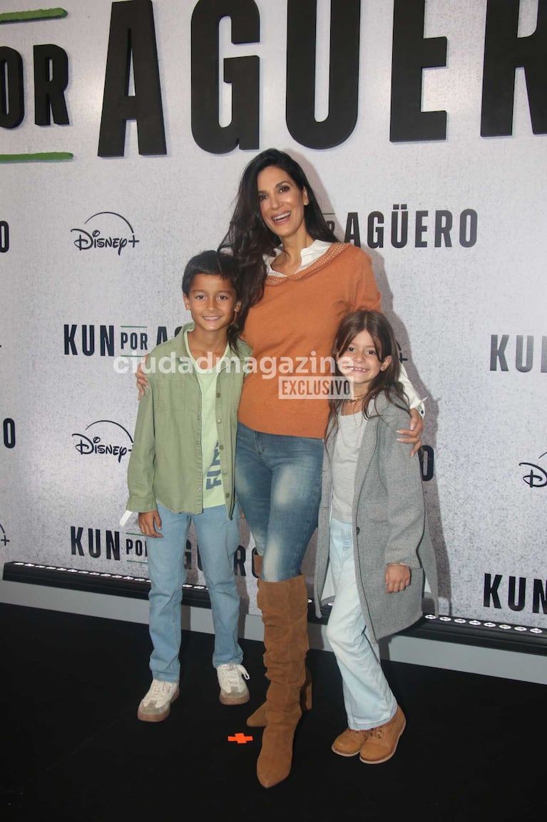 Silvina Escudero y sus sobrinos (Foto: Movilpress)