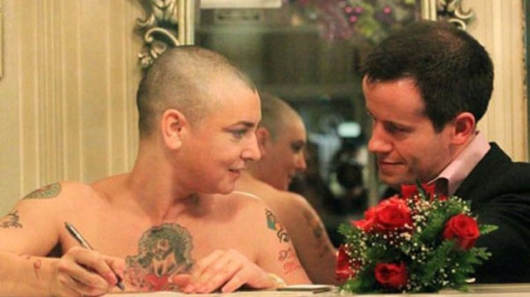 Sinead O’Connor hace 18 días, cuando se casó con su ahora ex (Foto: Web).