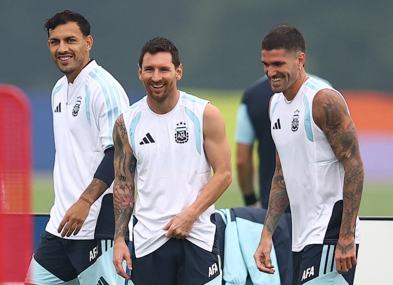 Soccer Football - FIFA World Cup 2026 - Final - Argentina Training - Red Bulls Academy, Morristown, New Jersey, U.S. - July 18, 2026 Argentina's Rodrigo De Paul, Lionel Messi and Leandro Paredes during training REUTERS/Agustin Marcarian