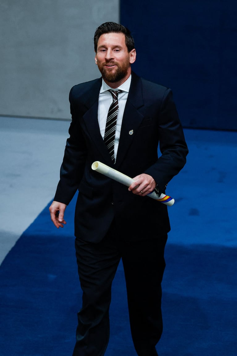 Soccer player Lionel Messi receives the Princess of Asturias Award for Sports, at the Princess of Asturias Awards ceremony in Oviedo, Spain, October 23, 2026. REUTERS/Vincent West