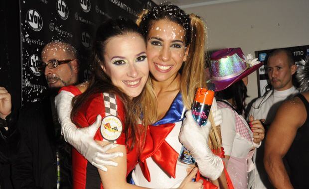 Sofía Pachano se difrazó de corredora para el cumple de Cinthia Fernández. (Foto: Jennifer Rubio)