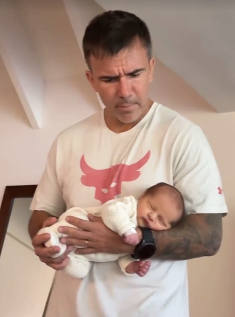 Sol Pérez mostró a Guido Mazzoni durmiendo a Marco. Foto: IG | lasobrideperez