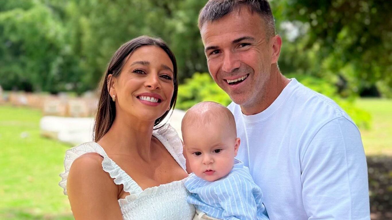 Sol Pérez y Guido Mazzoni festejaron el bautismo de Marco, su hijo. (Foto: @lasobrideperez)