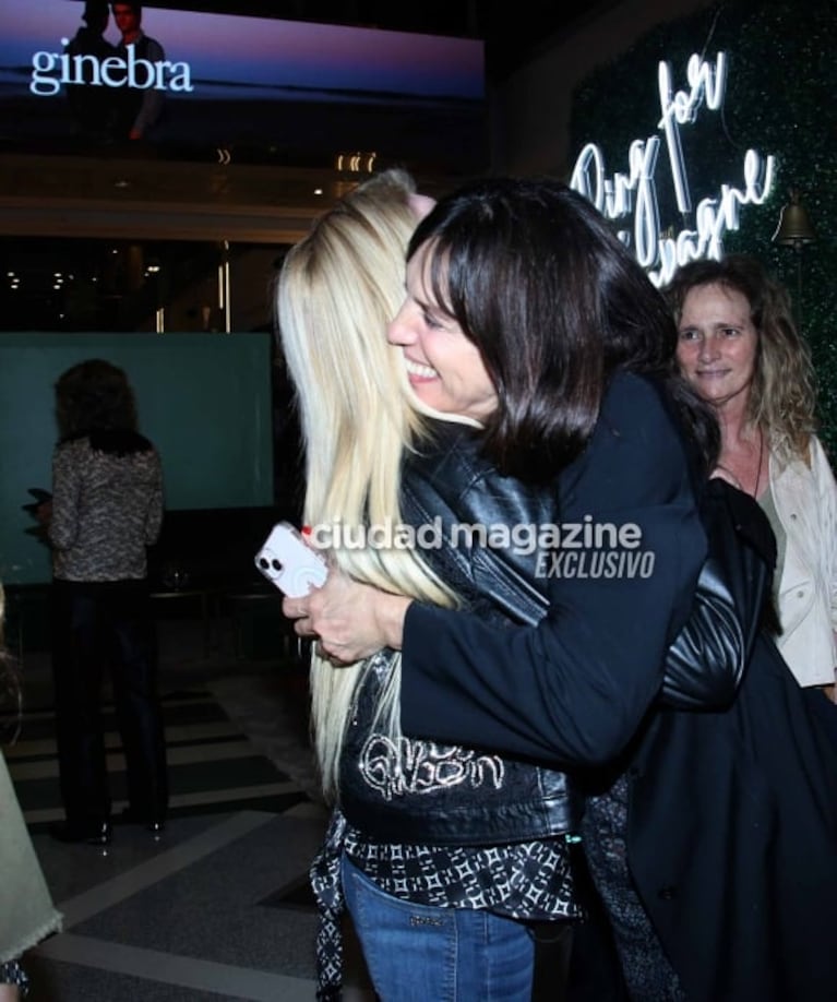 Soledad Aquino y Paula Robles en el cumpleaños 60 de Marcelo Tinelli.