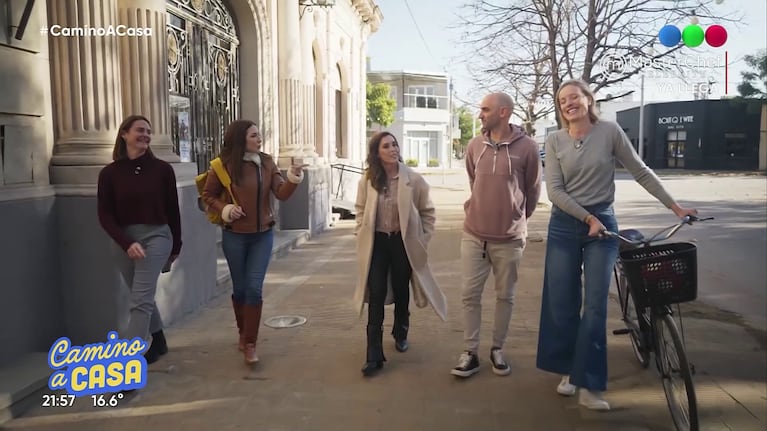 Soledad Pastorutti se reencontró con Mauro, su ex de la adolescencia, en Arequito (Foto: captura de Telefé).