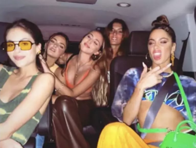 Sorpresiva actitud de Tini Stoessel con Lele Pons, la cantante que fue vinculada a Sebastián Yatra tras su separación: asistió a su cumple en Miami