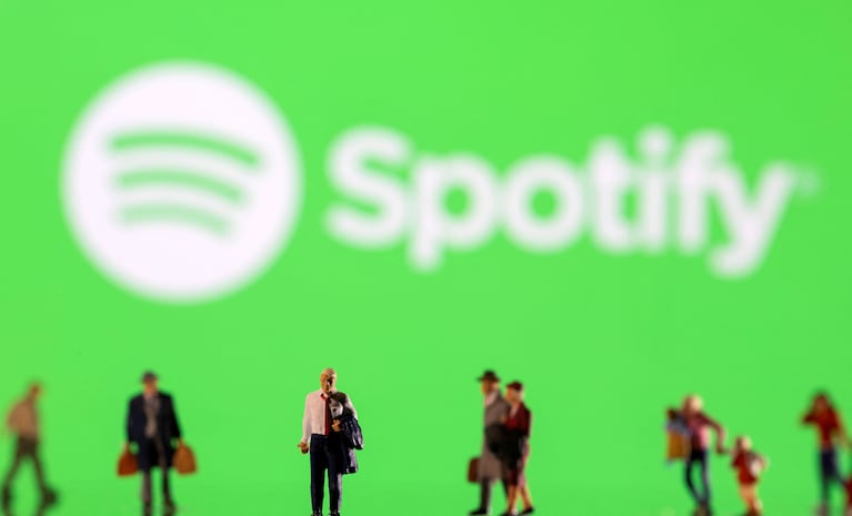 Spotify ha iniciado pruebas en el Reino Unido de una nueva función de contenido que incluye cursos en vídeo.





