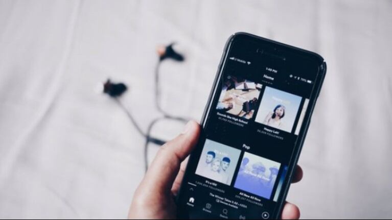 Spotify ya permite añadir vídeo a sus pódcast