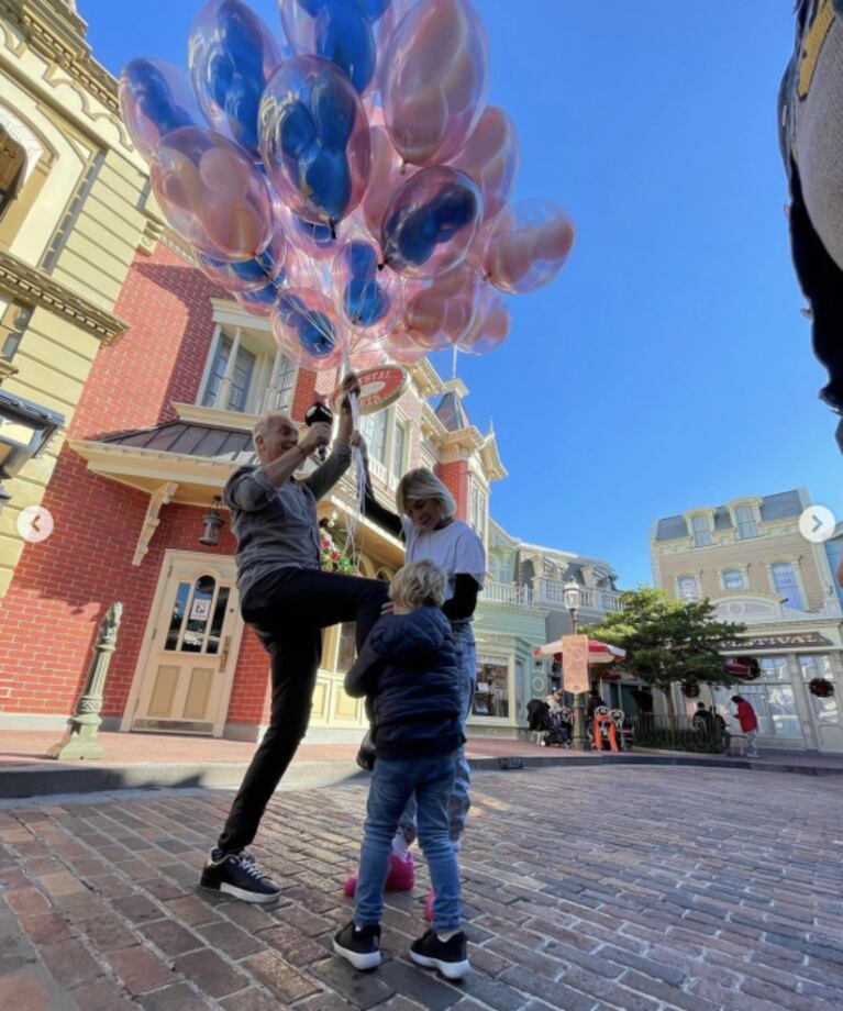 Stefi Roitman viajó a Disney con Marley y Mirko para celebrar los 50 años de Magic Kingdom