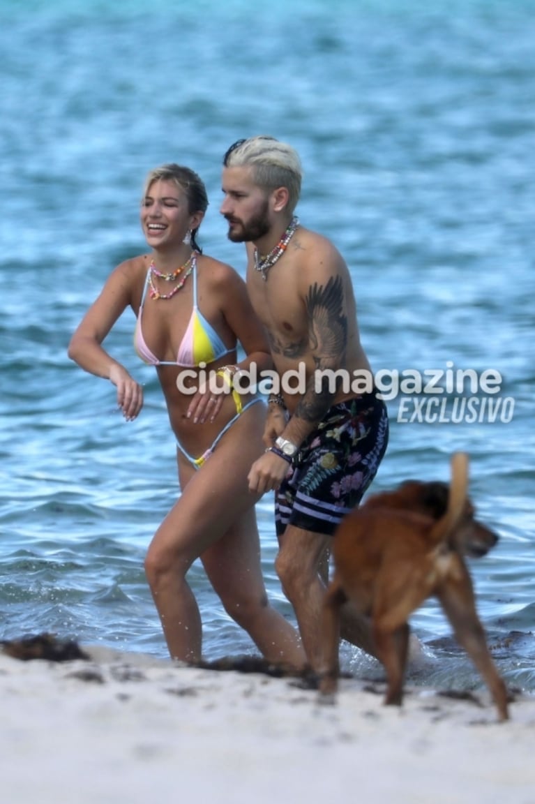 Stefi Roitman y Ricky Montaner, enamorados en las playas de Miami: la pareja del momento disfruta del mar a pura complicidad