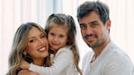 Stephanie Demner embarazada junto a Guido Pella y su hija Arianna Fuente: Instagram