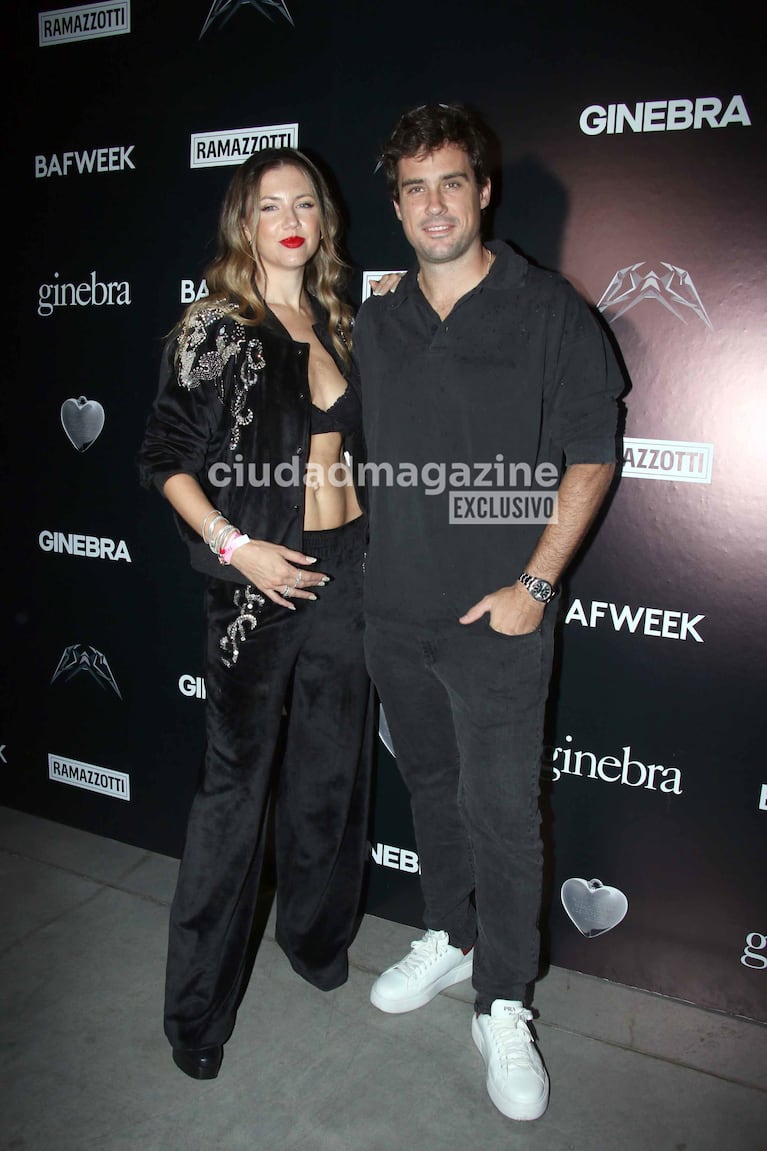 Stephanie Demner y Guido Pella en el cierre del BAFWEEK (Fotos: Movilpress).