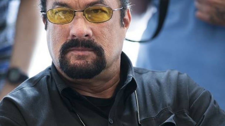 Steven Seagal habla japonés y es activista del budismo tibetano