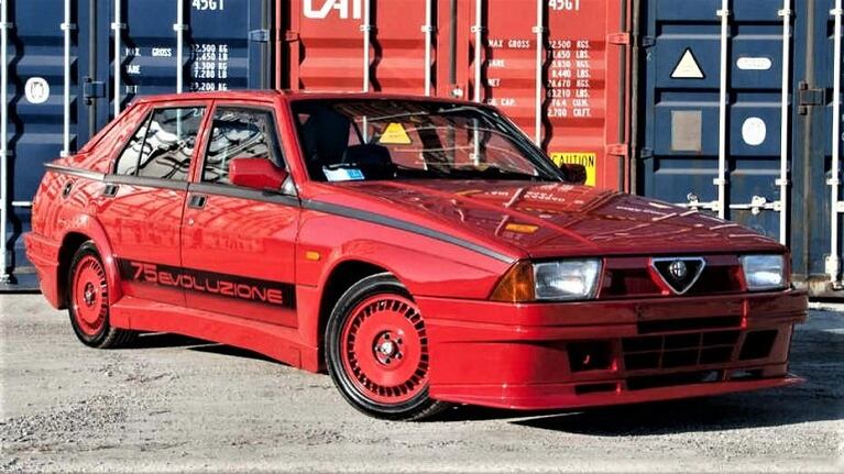 Subastan un Alfa Romeo 75 en Estados Unidos