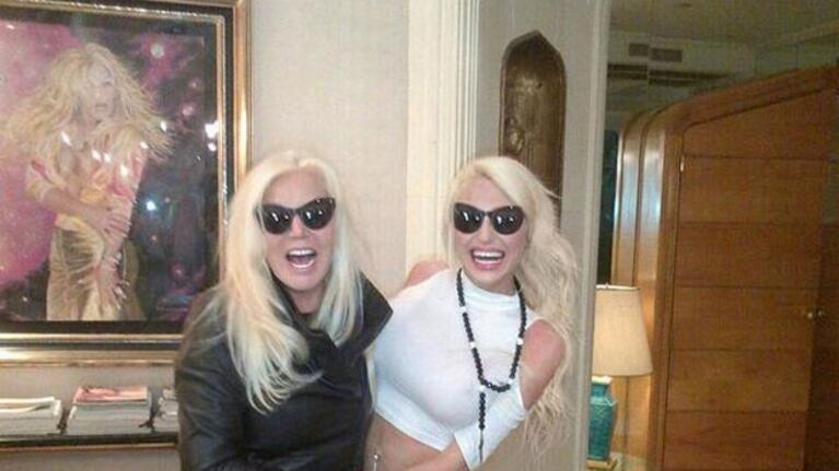 Susana Giménez y Vicky Xipolitakis: insólito encuentro en la peluquería (Foto: Twitter).