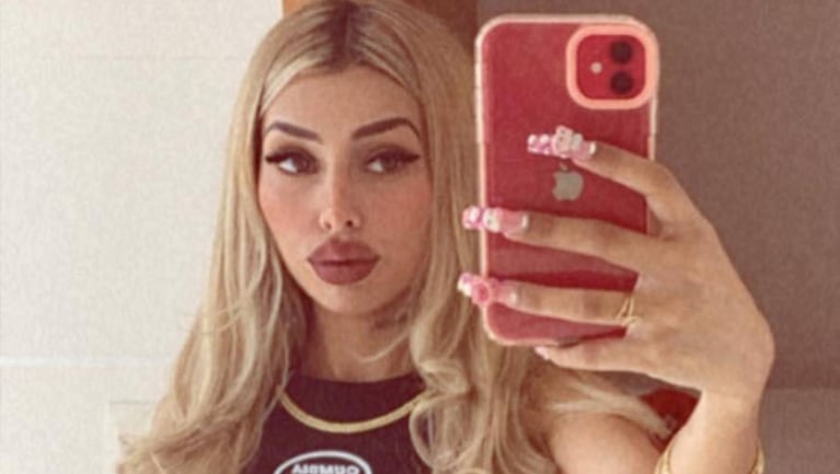 Tamara Báez se animó a tatuarse el cuello y los hombros: las fotos de su inmenso y nuevo tattoo.