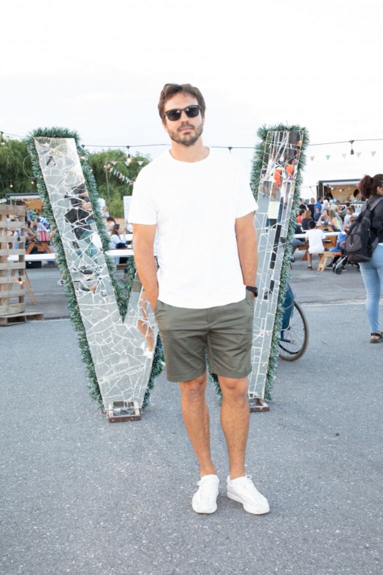 ¡Tarde de looks! Vero Lozano, Gege Neumann, Maju Lozano con su novio y más famosos en un festival navideño