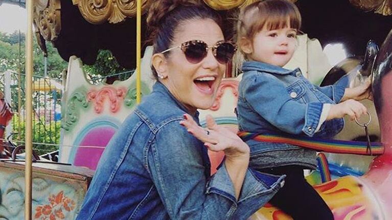 ¡Tarde de teatro de madre e hija! El tierno paseo de María Fernanda Callejón con Giovanna