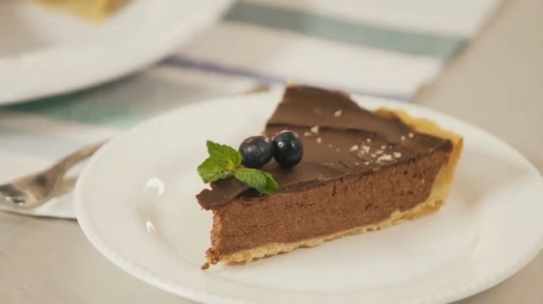 Tarta de mousse de chocolate con sal: receta simple para los amantes de lo dulce 