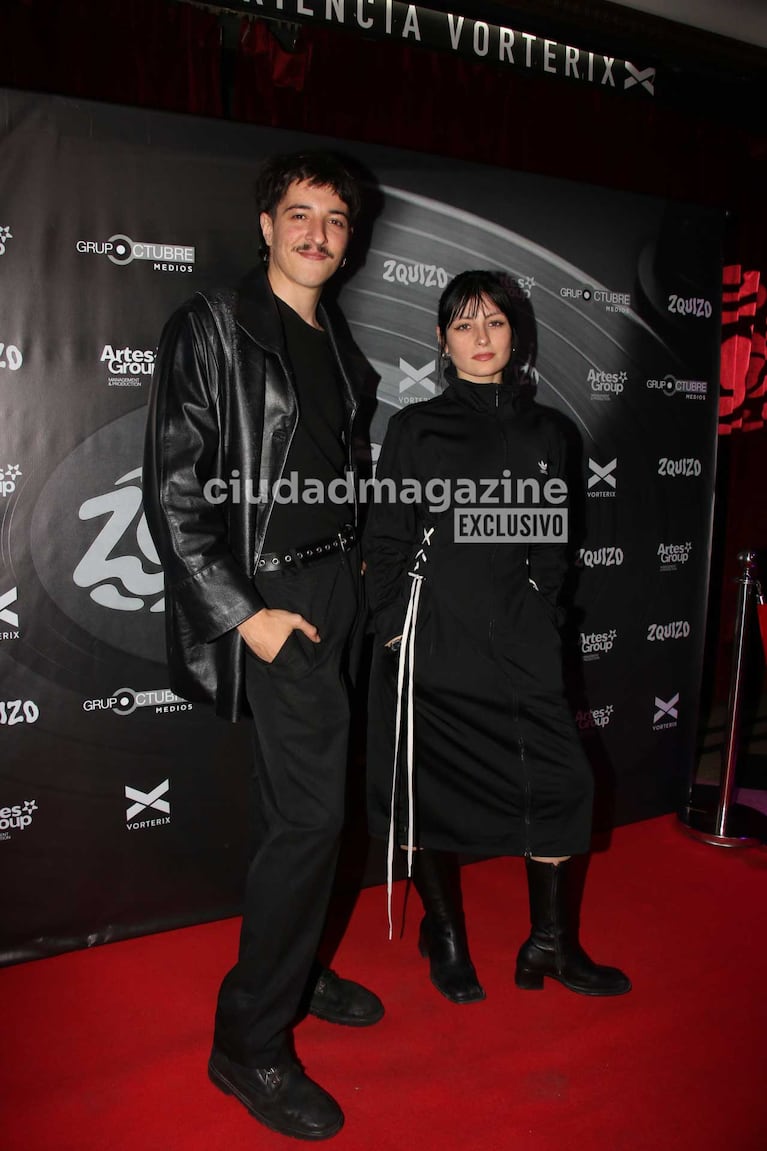 Tatu Glickman y acompañante (Foto: Movilpress)