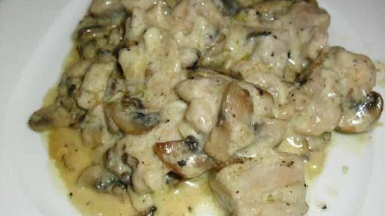 Tenders de pollo con crema de hongos: seguí esta receta y sorprendé a tus invitados