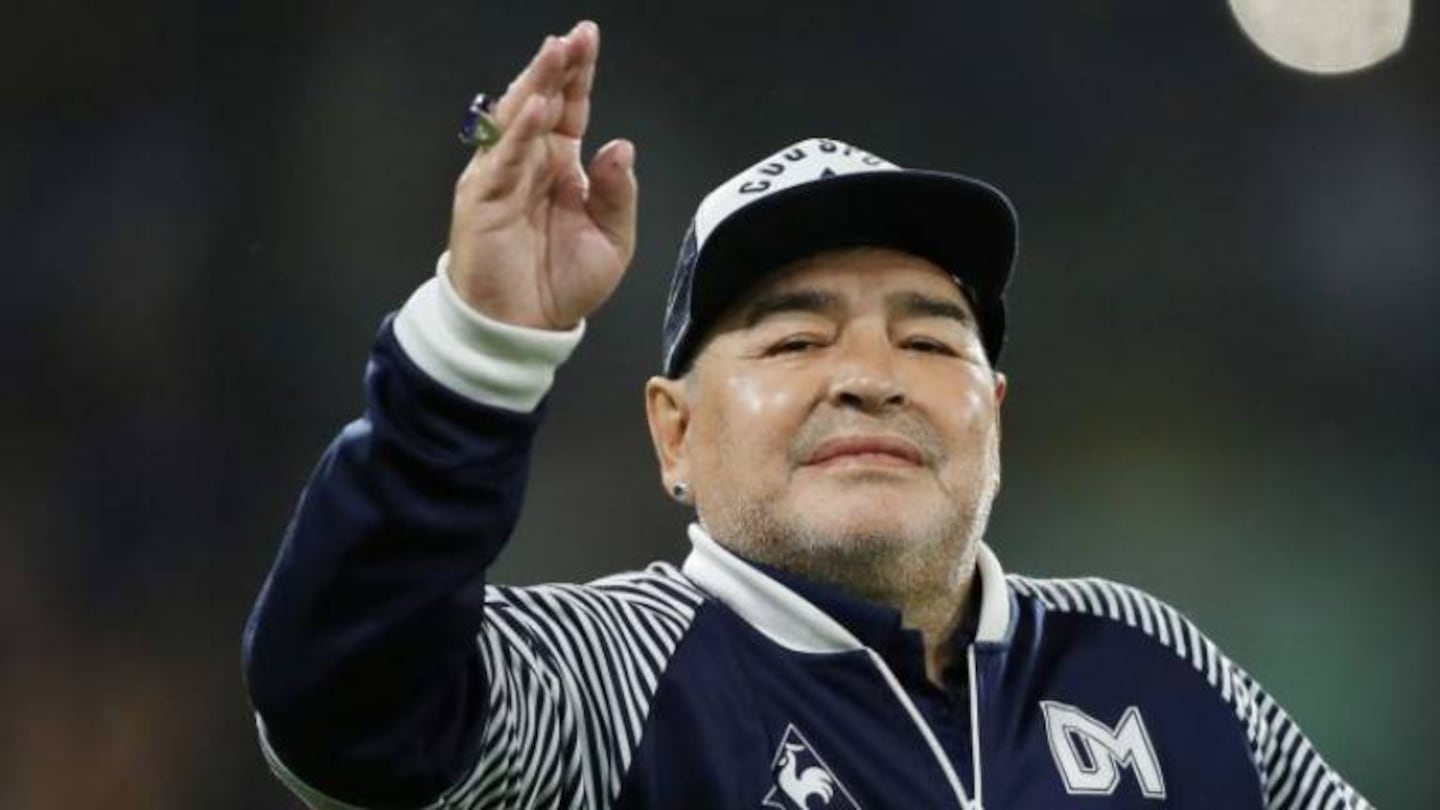 Terminó con éxito la operación a Diego Maradona por hematoma en la cabeza