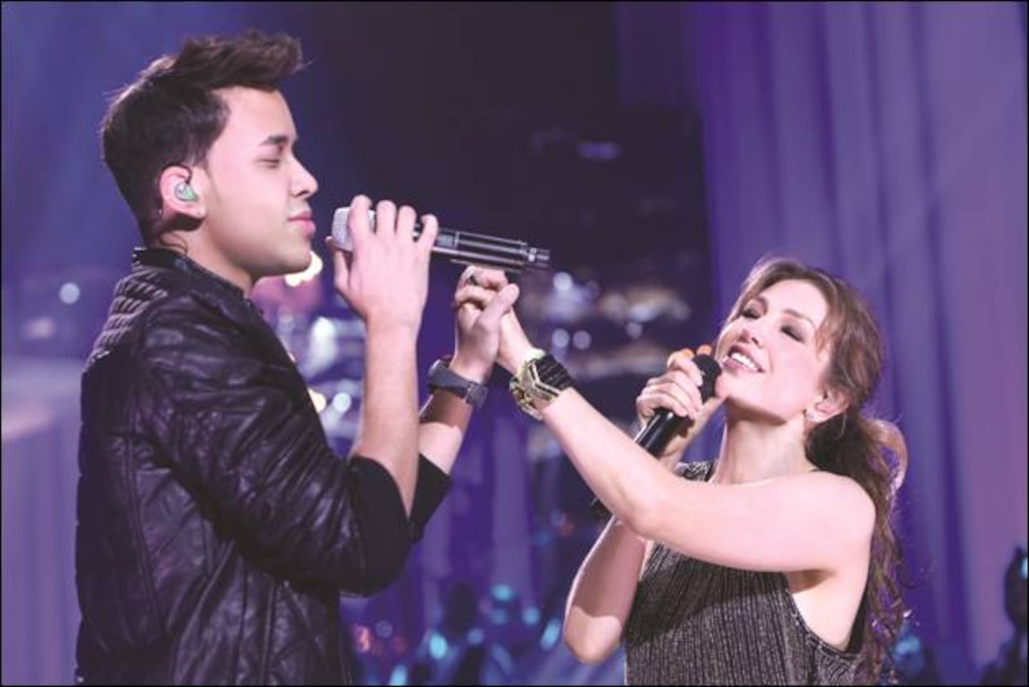 Thalía ensayó pasos de bachata junto a Prince Royce