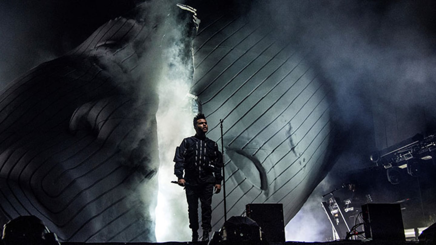 The Weeknd rompe récords y se sube a lo más alto de los rankings de Billboard