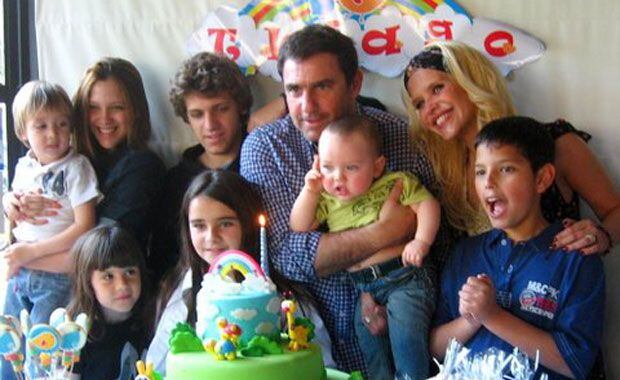 Thiago sopló la velita rodeado de sus seres queridos. (Foto: álbum Nazarena Vélez)