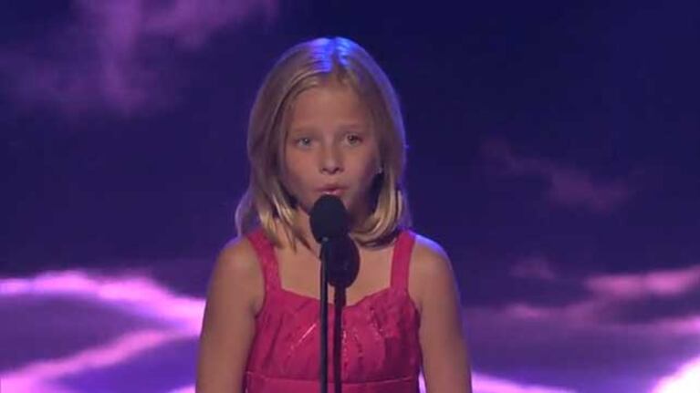 Tiene 10 años y canta como una profesional de la ópera