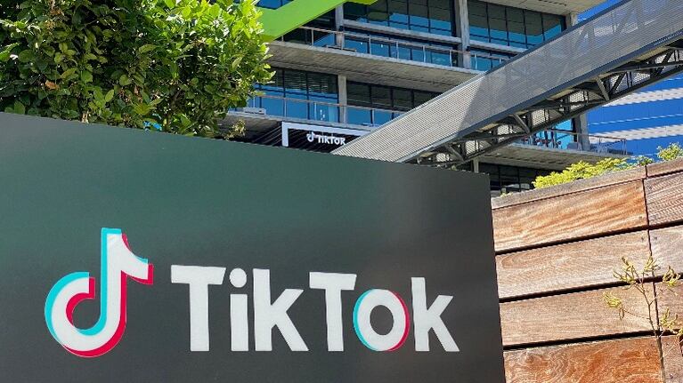 TikTok eliminó este año 380.000 videos con contenido de odio en EEUU. Foto: AFP.