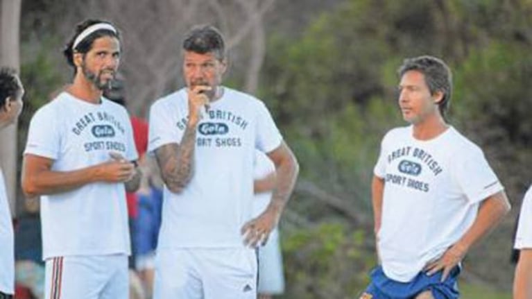 Tinelli, Ribero y Suar compartiendo un partido de fútbol. (Foto: Web)