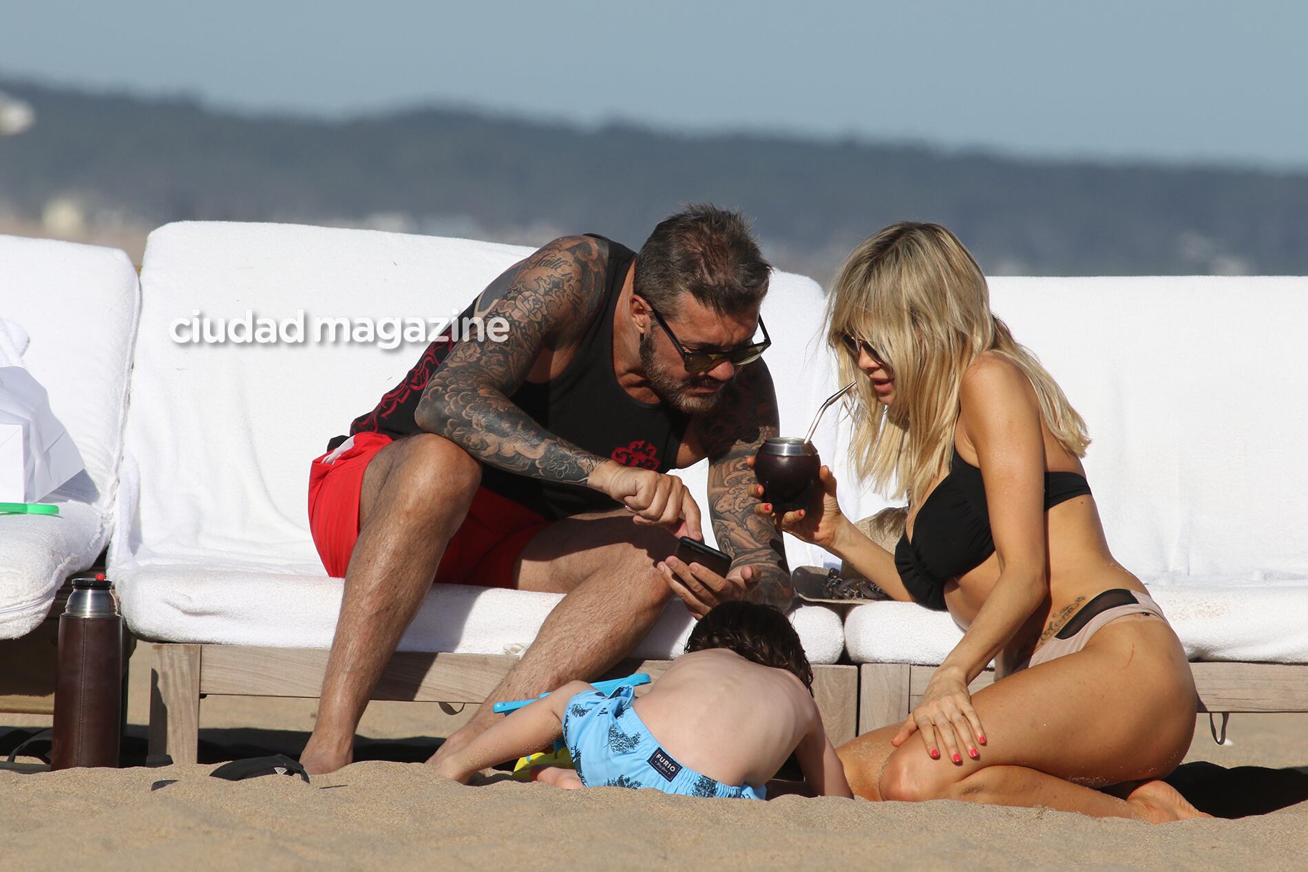 Tinelli y Guillermina Valdés, de vacaciones en Punta del Este