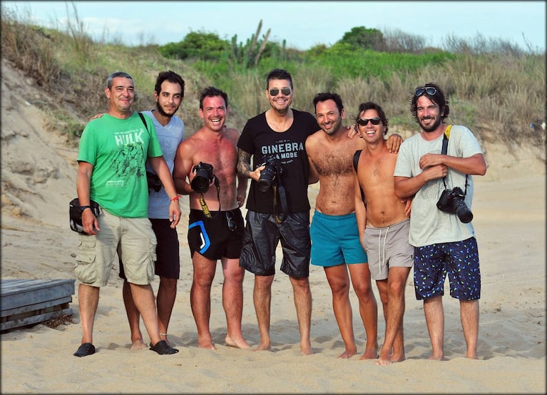 Tinelli y los paparazzi, juntos para la foto. (Foto: @federomerofoto)