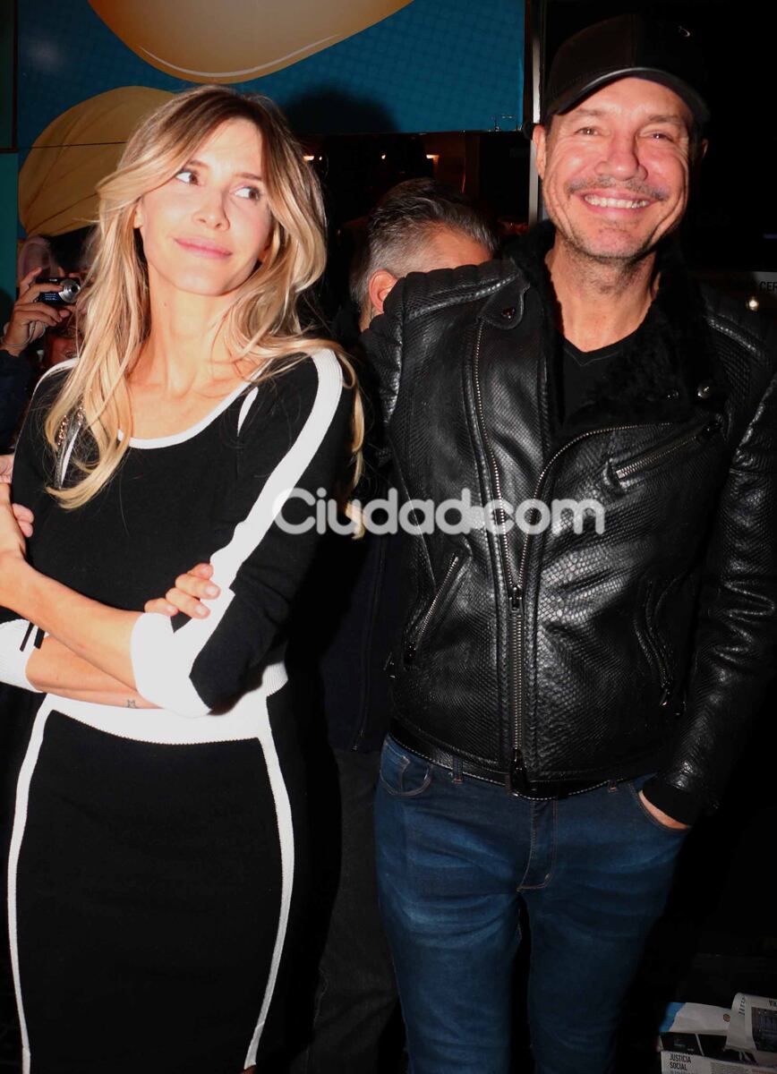 Tinelli y su familia fueron a ver a Guillermina al teatro (Fotos: Movilpress). 