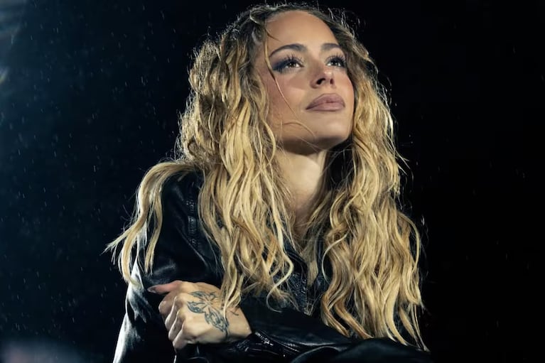 Tini Stoessel volvió a exigir justicia por Agostina Vega y Dulce María Beatriz Candia
