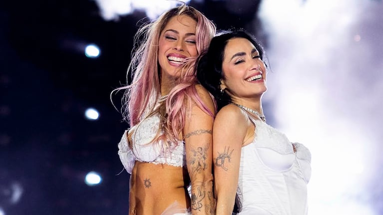 Tini Stoessel y Lali Espósito, juntas en River (Foto: Instagram @tinistoessel)