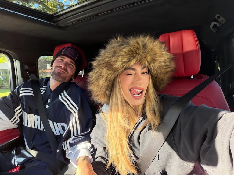 Tini Stoessel y Rodrigo De Paul: escapada invernal en Los Ángeles con looks abrigados y mucho amor. CRÉDITO: INSTAGRAM