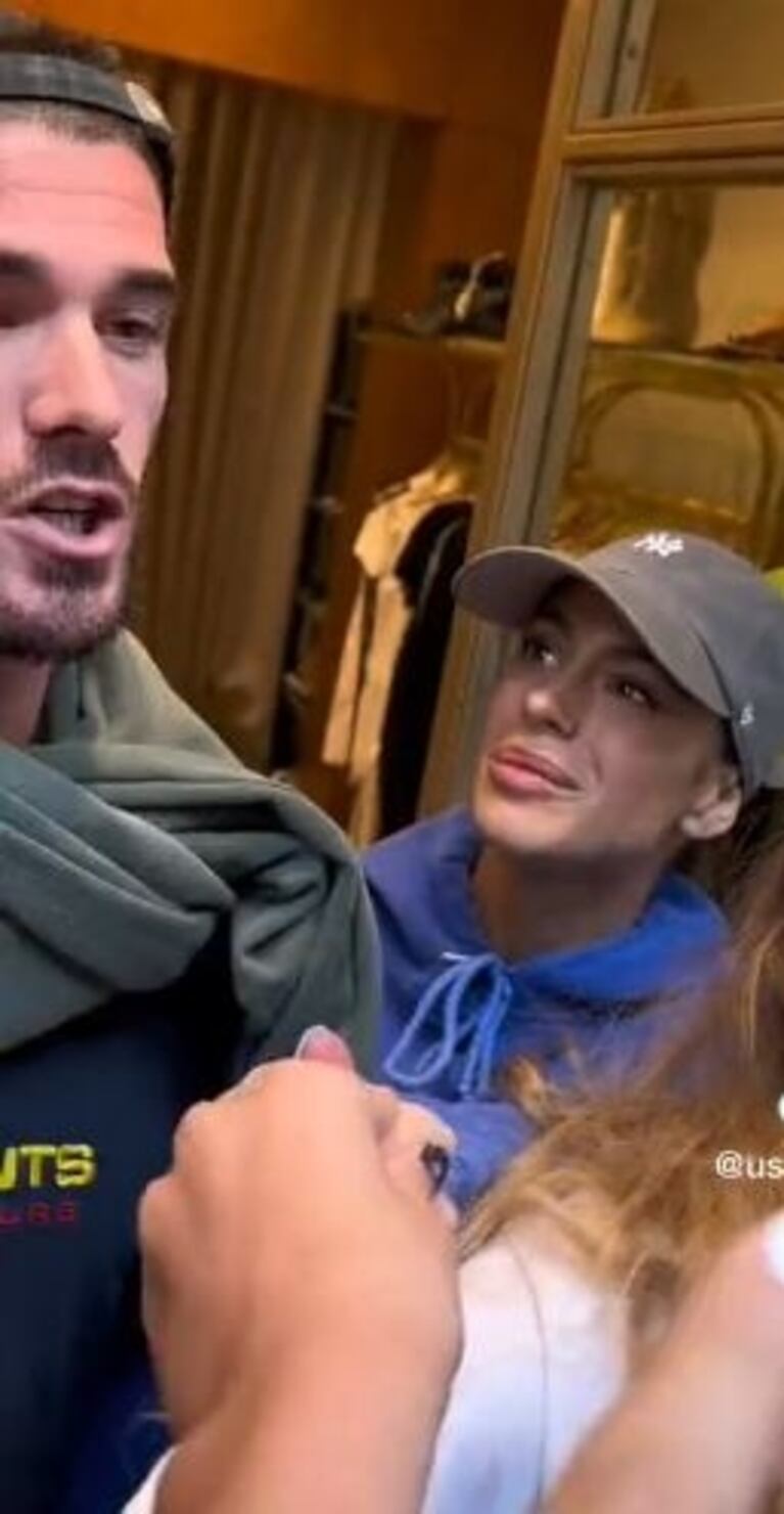 Tini Stoessel y Rodrigo de Paul revolucionaron un local: el futbolista salió y les hizo un contundente pedido a los fans