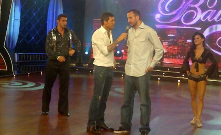 Tito, Marcelo Tinelli y Manu Ginóbili en Bailando 2011. (Foto: @prensaideas)