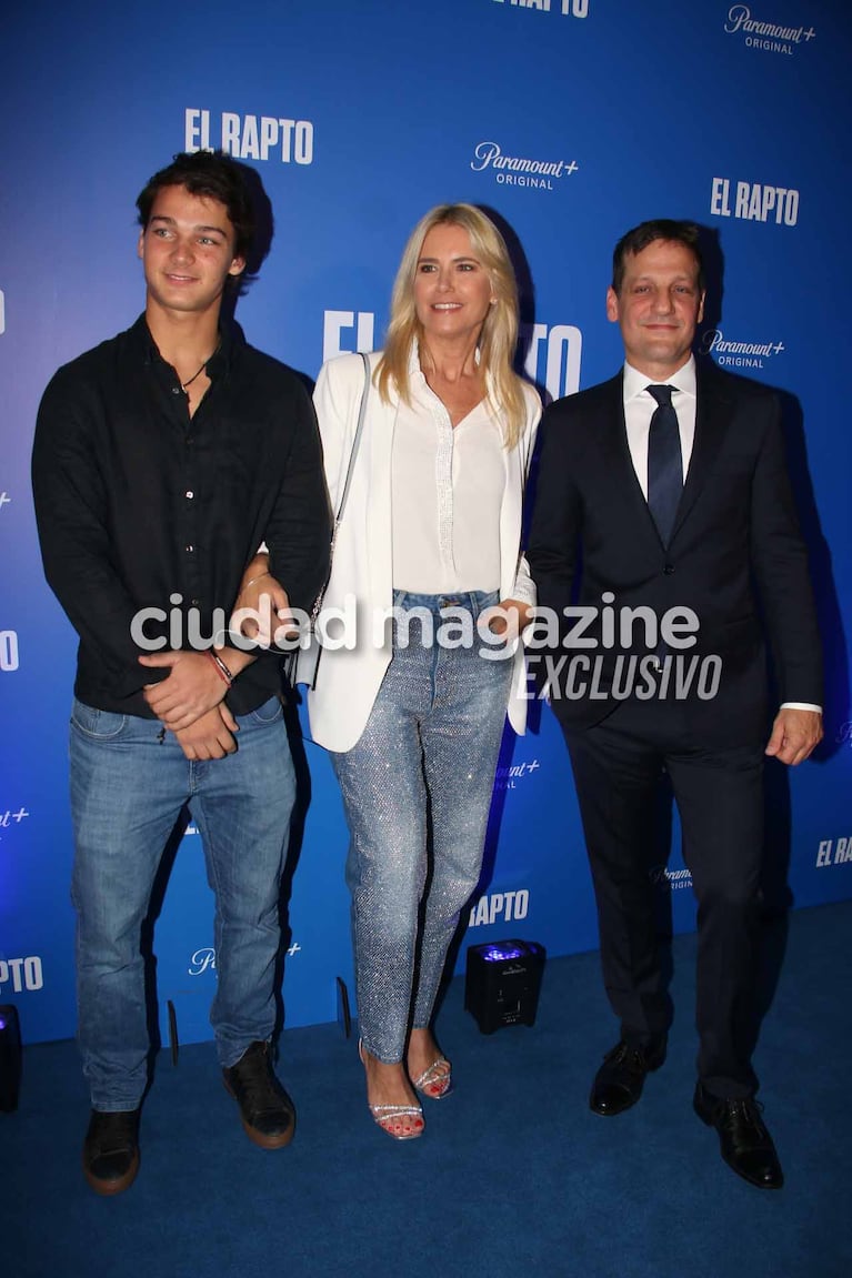 Tiziano Gravier, Valeria Mazza y Rodrigo de la Serna (Movilpress)