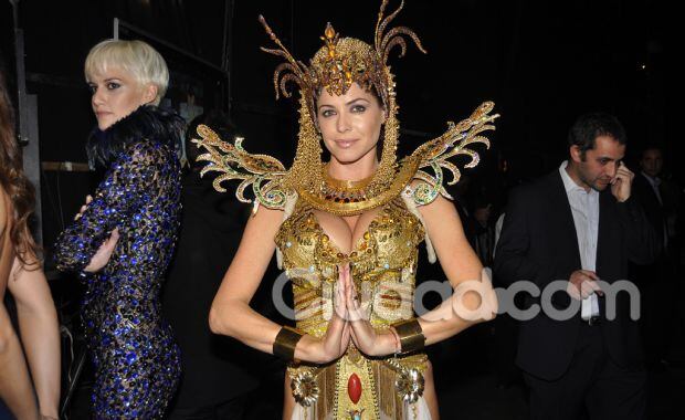 Todas las figuras en el desfile de Silkey (Foto: Jennifer Rubio). 