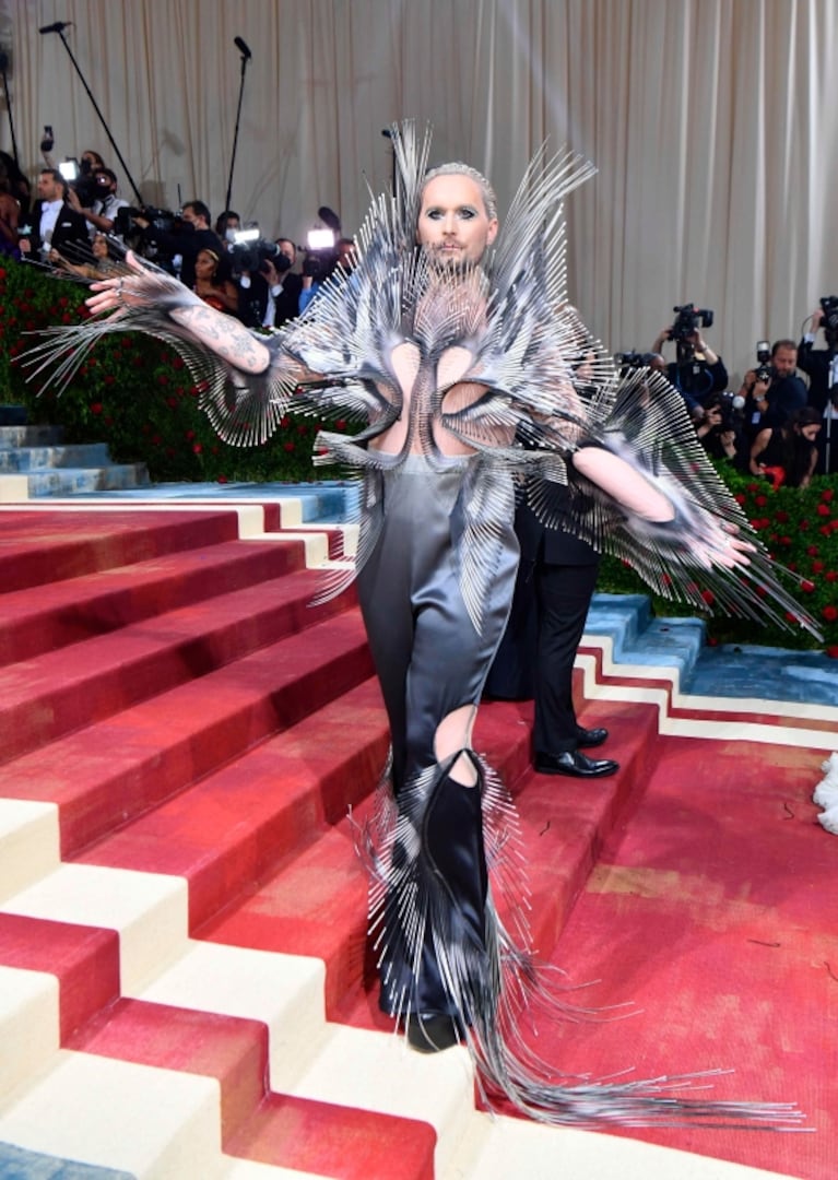 Todo sobre la Met Gala 2022: las fotos de los looks más extravagantes y glamorosos de las estrellas