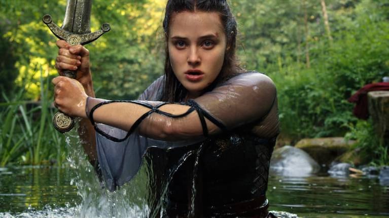 Todo sobre Maldita, nueva serie de Netflix con Katherine Langford, la estrella de 13 Reasons Why