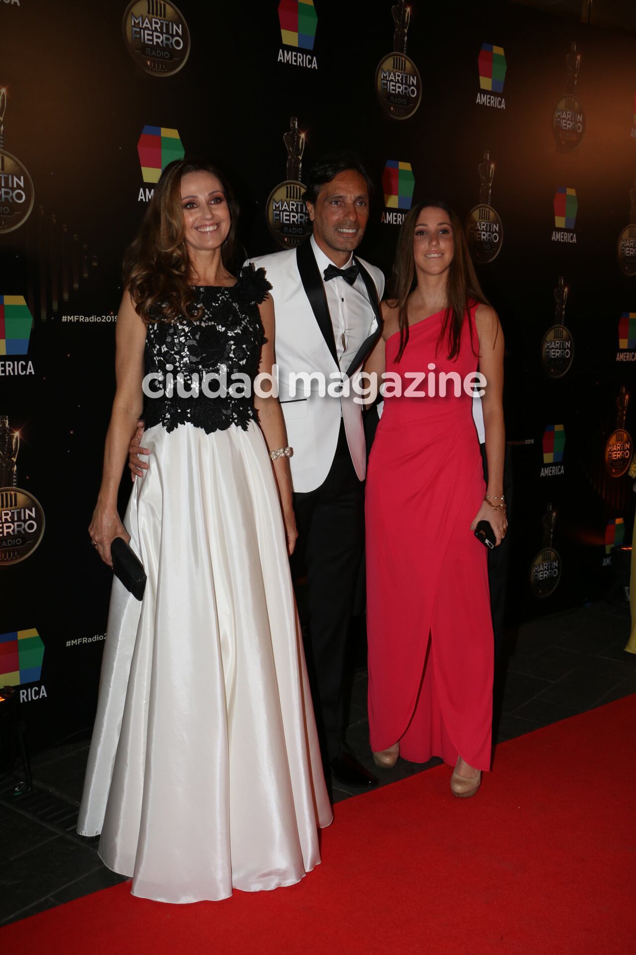 Todos los looks de los famosos en los Martín Fierro de Radio (Fotos: Movilpress).