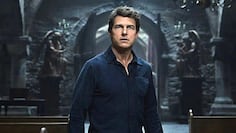 Tom Cruise interpreta a Nick Morton, un mercenario que se dedica a saquear yacimientos arqueológicos.