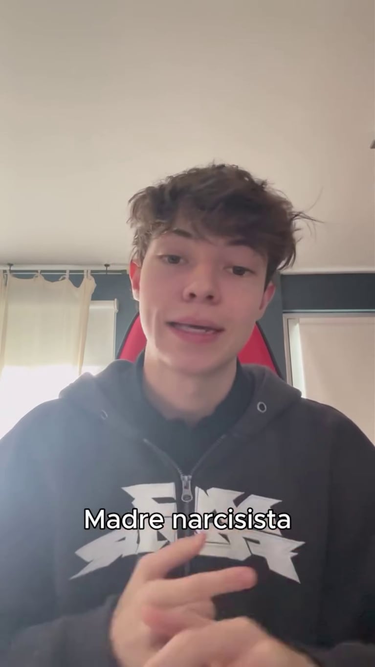 Tomás Cataldi denunció a su mamá públicamente, la influencer Geraldine Mayer, por presunto maltrato psicológico (Foto: captura Instagram).