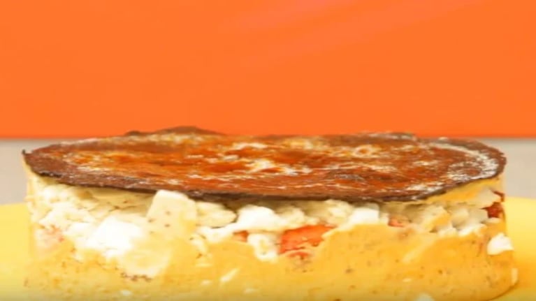 Torta helada de panqueques de chocolate: receta fácil, paso a paso