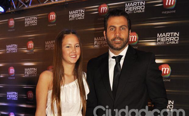 Toti Pasman, un papá fachero con su hija Cande. (Foto: Jennifer Rubio)