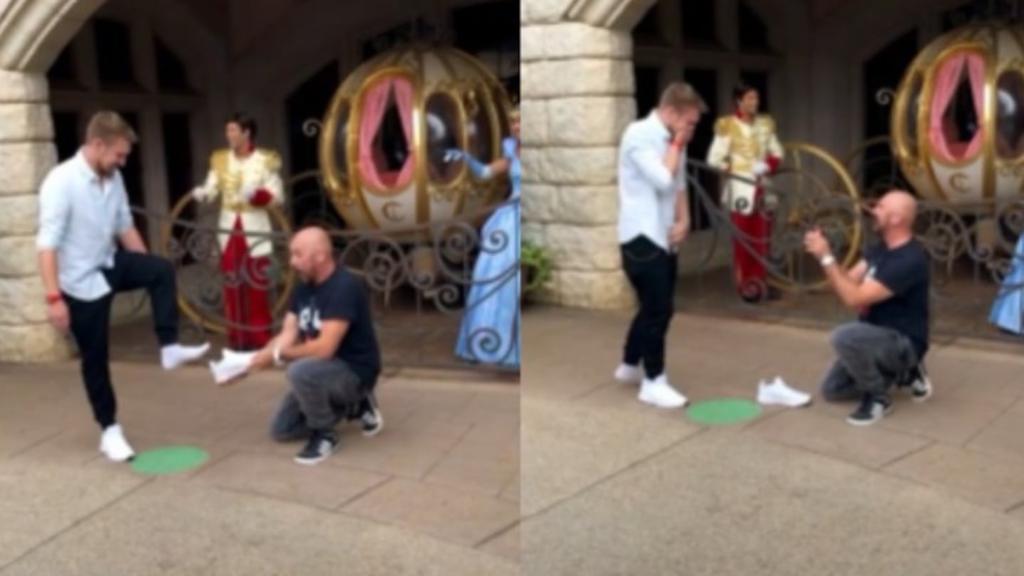 Tras diez años de novios, este hombre recibe una propuesta de matrimonio Disneyland París